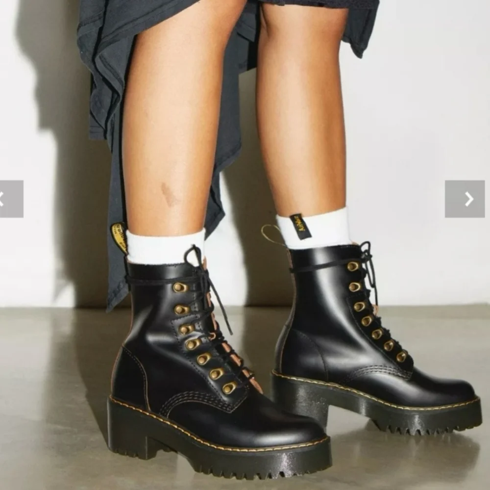 Dr. Martens Leona Mid Heel Platform Combat Boots, Docs High Heel Leather, 90s - Picture 2 of 16